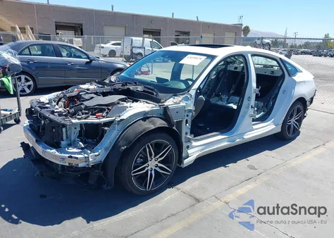 2022 Honda Accord Hybrid Touring z USA, uszkodzony, nr VIN 1HGCV3F94NA007445